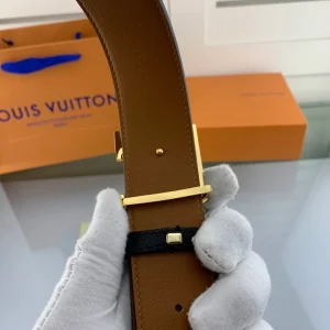 LOUIS VUITTON BELT