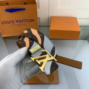 LOUIS VUITTON BELT