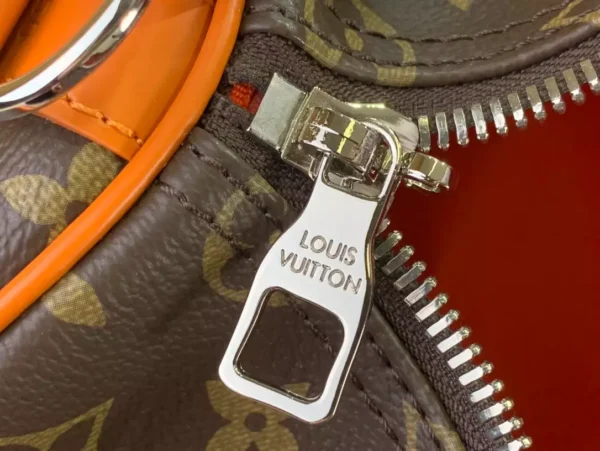 LV Keepall Bandoulière 50 Bag - RBV10