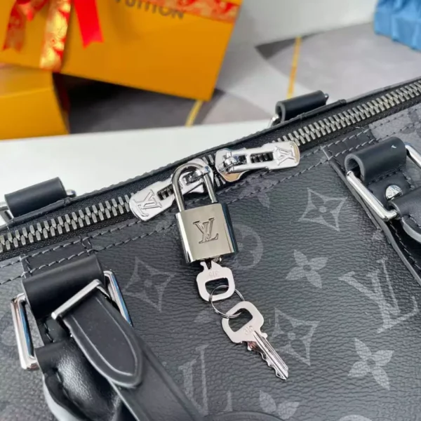 LV Keepall Bandoulière 50 Bag - RBV16