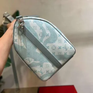 LV Keepall Bandoulière 50 Bag in Monogram Aquagarden - RBV15