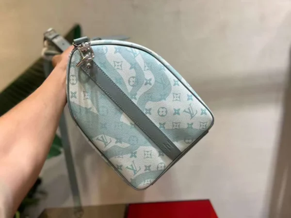 LV Keepall Bandoulière 50 Bag in Monogram Aquagarden - RBV15