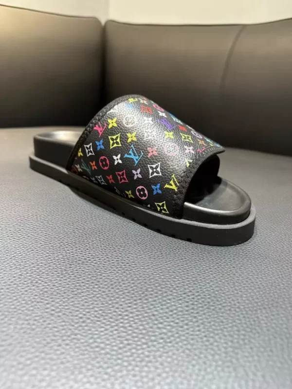 Louis Vuitton Slippers - S46