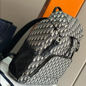Dior 8 Backpack with Flap Beige and Black Dior Oblique - RCD12
