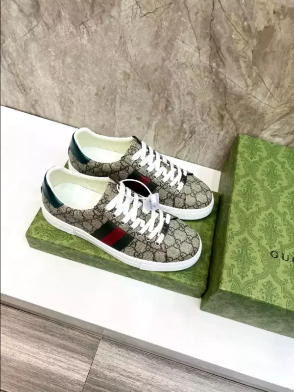 Gucci Ace Sneakers with Web Beige and Ebony GG Supreme – RGS72