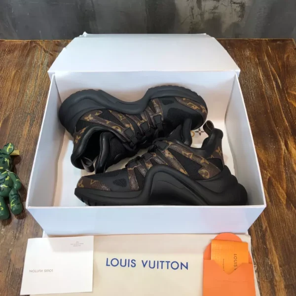 LV Archlight Sneaker - RLS118