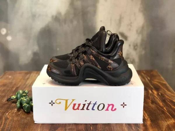 LV Archlight Sneaker - RLS118