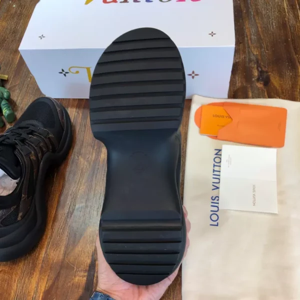 LV Archlight Sneaker - RLS118