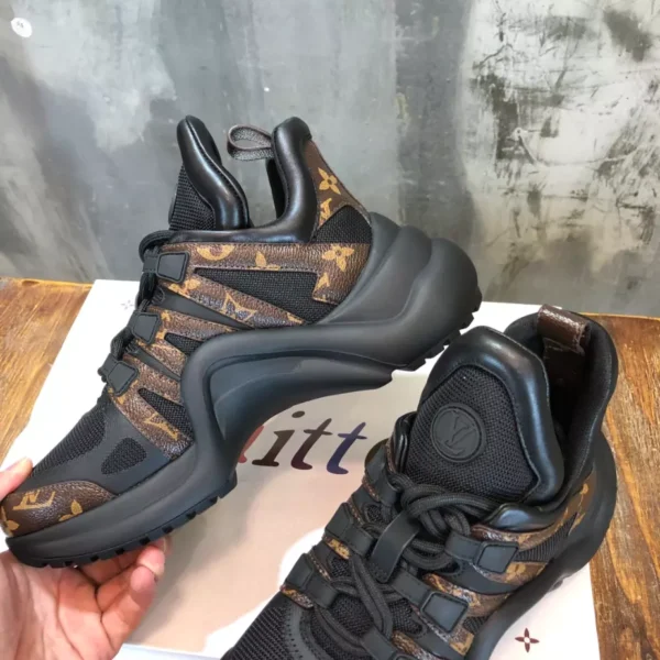 LV Archlight Sneaker - RLS118