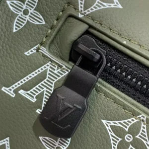 LV Discovery Bumbag Olive Green Monogram Shadow - RBV59
