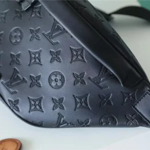 LV Discovery PM Bumbag Monogram Shadow Leather - RBV57