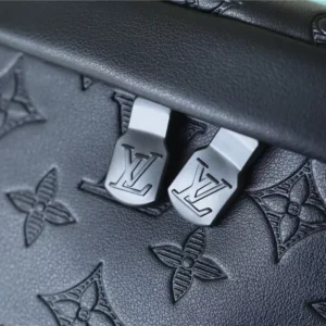 LV Discovery PM Bumbag Monogram Shadow Leather - RBV57