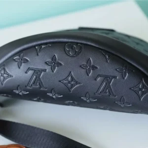 LV Discovery PM Bumbag Monogram Shadow Leather - RBV57
