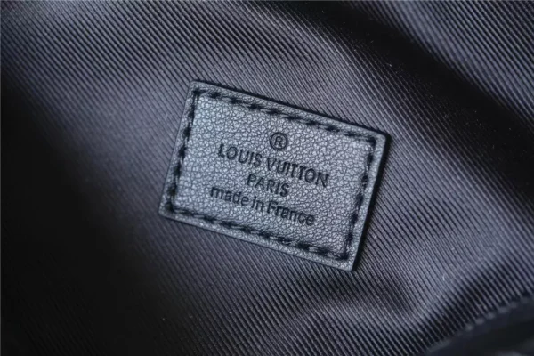 LV Discovery PM Bumbag Monogram Shadow Leather - RBV57