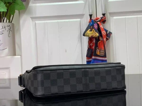 LV District PM Damier Graphite Canvas - RBV66