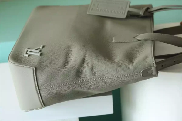 LV Fastline Tote Cowhide Leather - RBV27