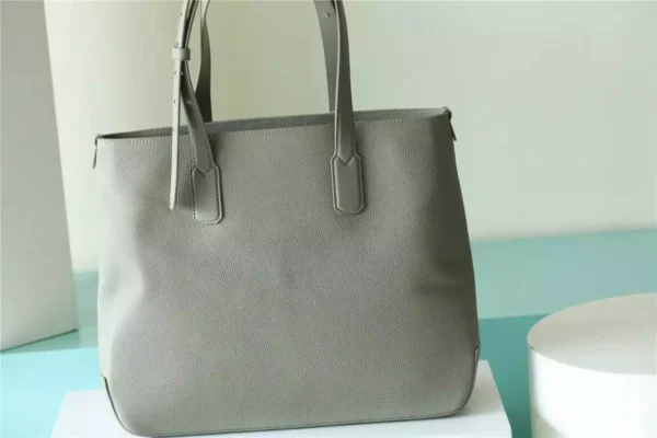 LV Fastline Tote Cowhide Leather - RBV27