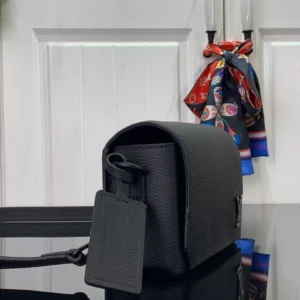 LV Fastline Wearable Wallet Cowhide Leather in Black - RBV32