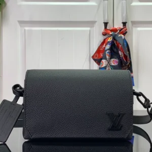 LV Fastline Wearable Wallet Cowhide Leather in Black - RBV32