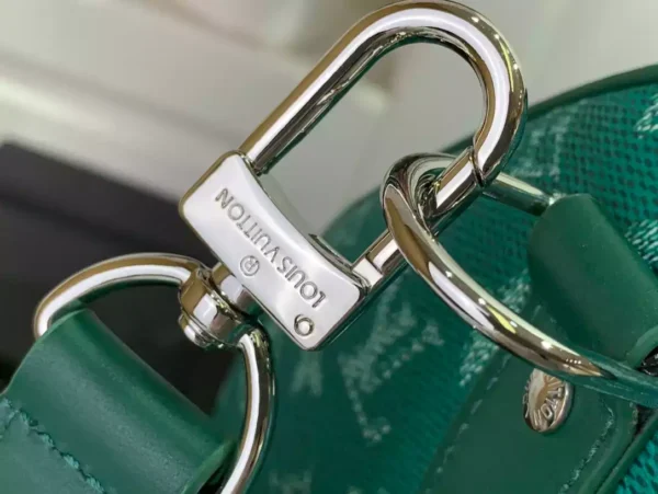 LV Keepall Bandoulière 50 Bag in Green - RBV68