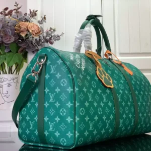 LV Keepall Bandoulière 50 Bag in Green - RBV68