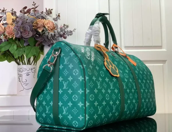 LV Keepall Bandoulière 50 Bag in Green - RBV68