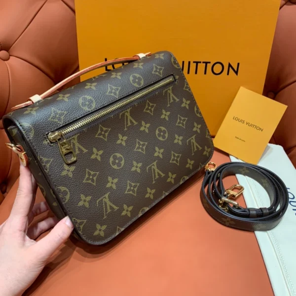 LV Pochette Métis Monogram Canvas - RLB26