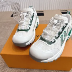 LV Runner Tatic Sneaker - RLS108