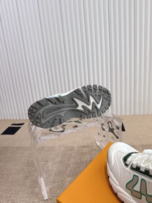 LV Runner Tatic Sneaker - RLS108