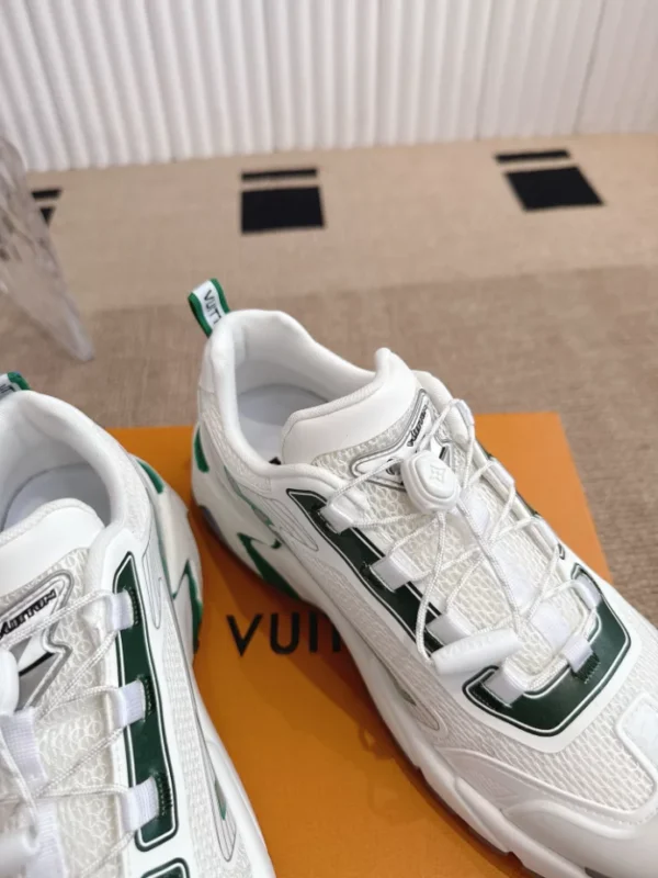 LV Runner Tatic Sneaker - RLS108
