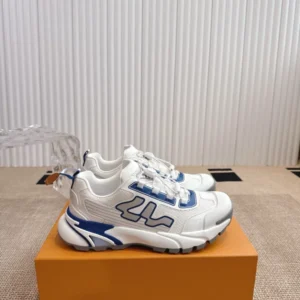 LV Runner Tatic Sneaker - RLS109