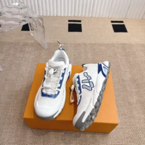 LV Runner Tatic Sneaker - RLS109