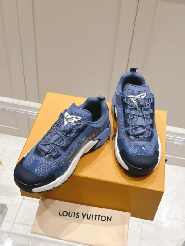 LV Runner Tatic Sneaker - RLS110