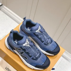 LV Runner Tatic Sneaker - RLS110