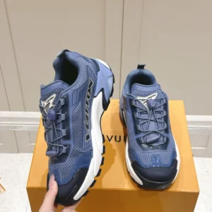 LV Runner Tatic Sneaker - RLS110