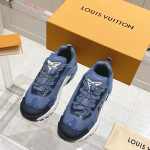LV Runner Tatic Sneaker - RLS110