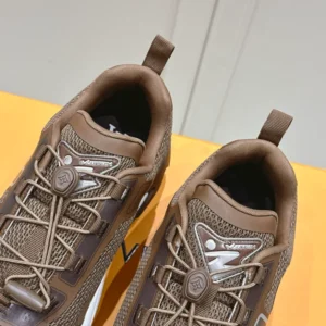 LV Runner Tatic Sneaker - RLS111