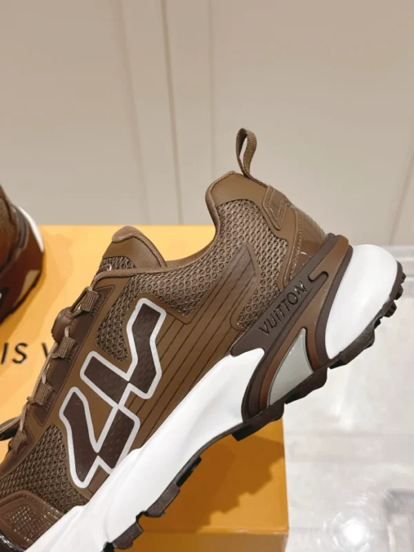 LV Runner Tatic Sneaker - RLS111