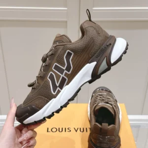 LV Runner Tatic Sneaker - RLS111