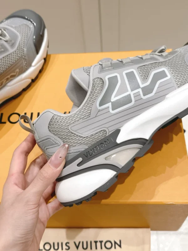 LV Runner Tatic Sneaker - RLS112
