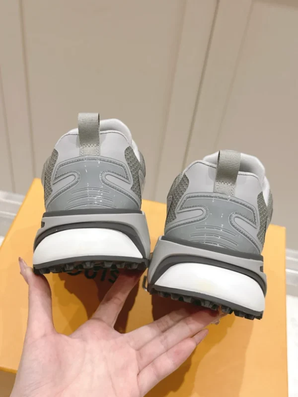 LV Runner Tatic Sneaker - RLS112