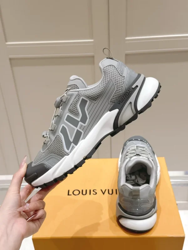 LV Runner Tatic Sneaker - RLS112