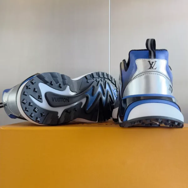 LV Runner Tatic Sneaker - RLS121