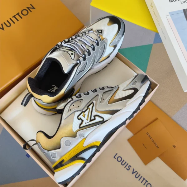 LV Runner Tatic Sneaker - RLS122