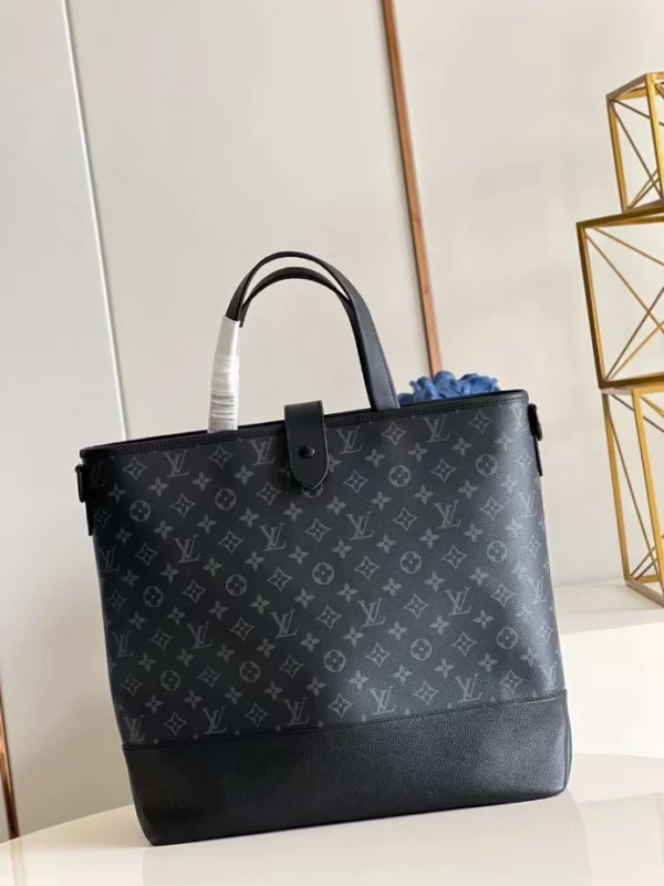 LV Saumur Tote Bag Monogram Eclipse - RBV28
