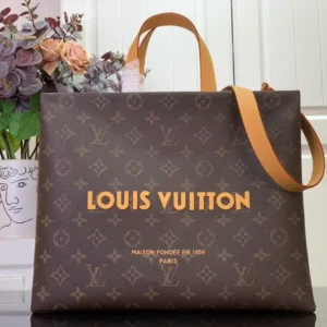 LV Shopper Tote MM Autres Cuirs Monogram - RBV64