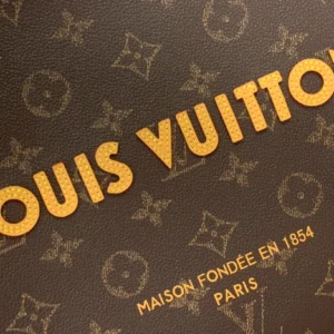 LV Shopper Tote MM Autres Cuirs Monogram - RBV64
