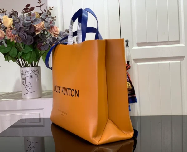 LV Shopper Tote MM Other Leathers - RBV63