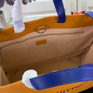 LV Shopper Tote MM Other Leathers - RBV63