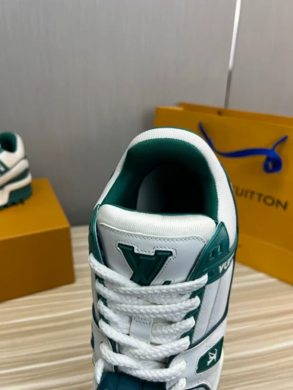 LV Trainer Maxi Sneaker - RLS133